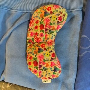 Natural Life Vibrant Floral eye cover